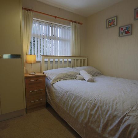 Spacious 4 Bedroom Home - 5 Min Walk To Town เอนนิสคิลเลน ภายนอก รูปภาพ